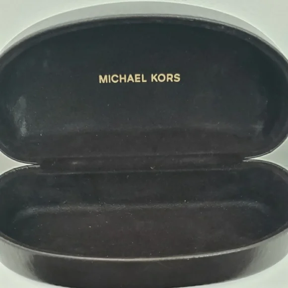 Michael Kors Leather Sunglasses Case & Cleaning Cloth - Picture 3 of 4